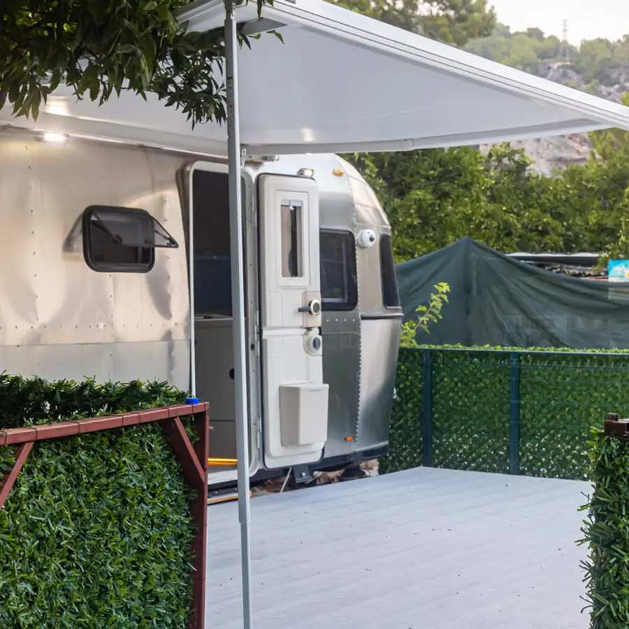 Mandalina Camping karavan alani